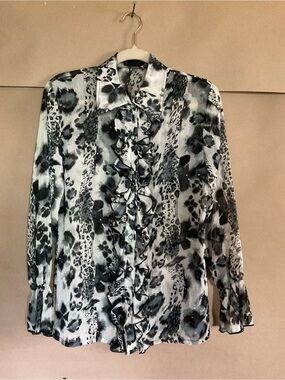 Bacci Ruffled Animal Print Button-Up Blouse - Black & White. NWT. Size L.